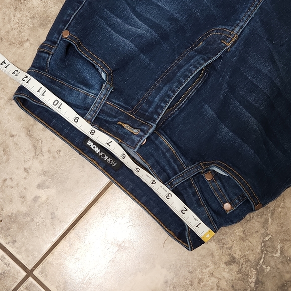 Fashion Nova Stretch Skinny - Picture 5 of 5